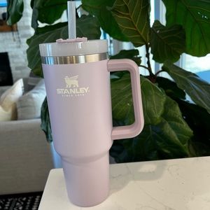 Stanley 40oz tumbler NWT